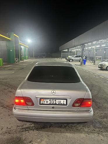 Mercedes-Benz E-Class: 1997 г., 2.3 л, Механика, Бензин, Седан