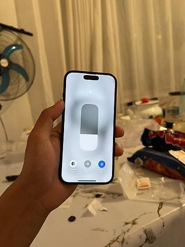 айфон 15 обычный: IPhone 15, Новый, 128 ГБ, Черный, Кабель, 88 % — 1