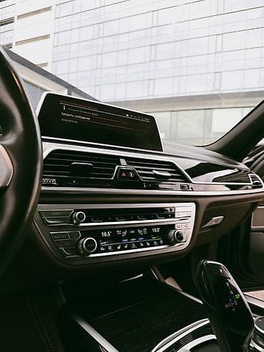 клима: BMW 7 series: 2020 г., 3 л, Автомат, Бензин, Седан — 9