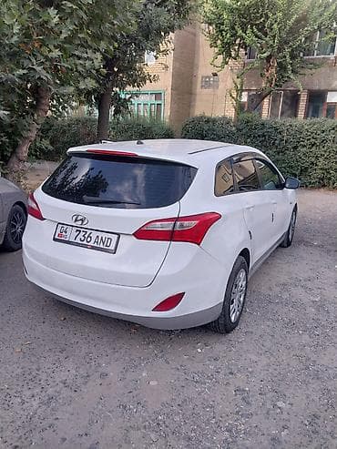 sprinter 4 4: Hyundai i30: 2016 г., 1.6 л, Механика, Бензин, Универсал — 7