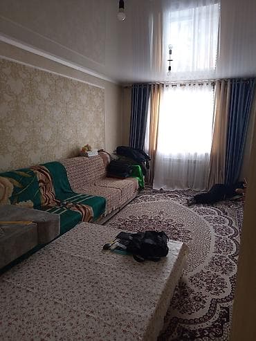 куплю жилой дом: Продаётся жилой дом с участком. Характеристики и планировка: - Один — 9