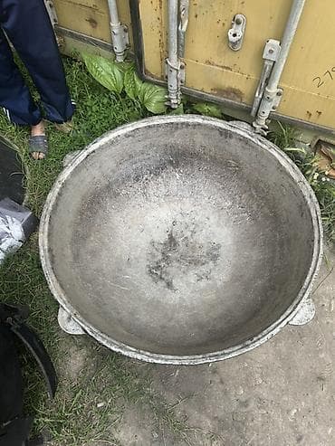 кухонн: Казани все СССР . 225л 28000, 120л с очоками 27500 сом. 100л 22000 сом — 4