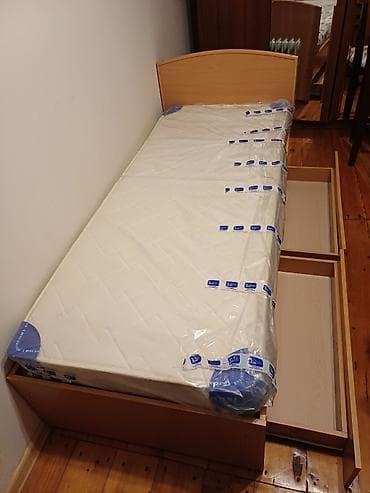 Кресла: Односпальная кровать с матрасом и выдвижными ящиками для хранения — 2