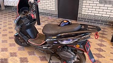 70 сом: Скутер/максискутер 150 см³ (визуально) с индивидуальным тюнингом и — 3