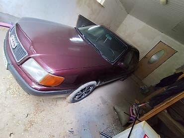 Audi 100: 1991 г., 2 л, Механика, Бензин, Седан — 3