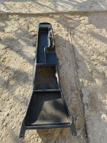 кровать подиум: Обшивка потолка Mercedes-Benz 1991 г. — 21