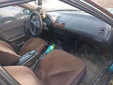 мини машина электро: Mazda 323: 1990 г., Механика, Бензин, Седан — 5