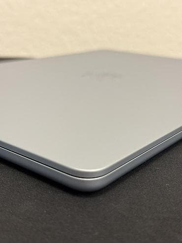 m1 macbook: Apple MacBook Air 2025, 13” * Процессор: Apple M4 (10-ядерный CPU) * — 3