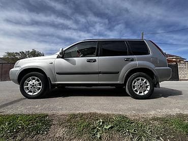 Унаа сатуу: Nissan X-Trail: 2005 г., 2 л, Кол менен иштөөчү, Бензин, Кроссовер — 5