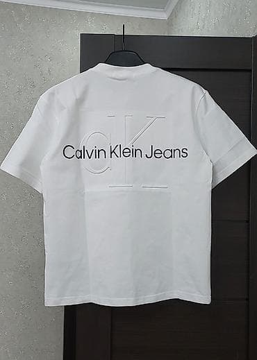 Эркектер кийими: Эркектердин футболкасы, L, Calvin Klein, Жаңы, түсү - Ак, Өзү алып кетүү — 1