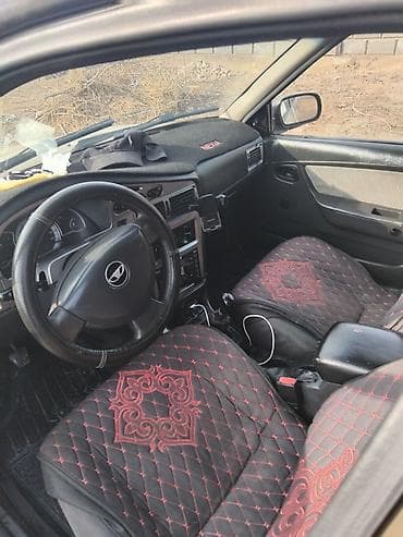 тико сидина: Daewoo Nexia: 2011 г., 1.5 л, Ручные, Седан — 4