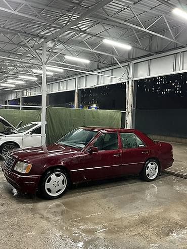 b class: Mercedes-Benz W124: 1993 г., 2.2 л, Ручные, Бензин, Седан — 1