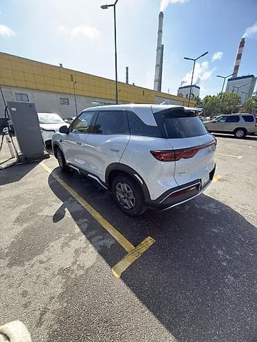 bid e5: BYD Yuan Up: 2025 г., 5.5 л, Вариатор, Электромобиль, Кроссовер — 4