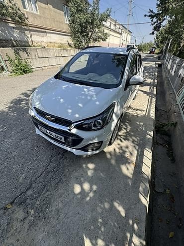 dongfeng aeolus e70 2022: Chevrolet Spark: 2020 г., 1 л, Автомат, Бензин, Хэтчбэк — 1