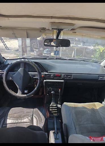 мотор морнинг: Mazda 323: 1989 г., 1.6 л, Механика, Бензин, Седан — 3