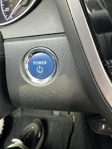 lexus e: Toyota Camry: 2019 г., 2.5 л, Автомат, Гибрид, Седан — 10