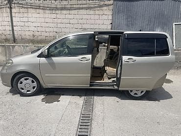 юто кун: Toyota Raum: 2004 г., 1.5 л, Вариатор, Бензин, Минивэн — 4