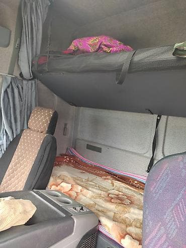 Транспорт: Жүк ташуучу унаа, Mercedes-Benz — 9