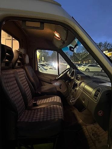 задний стопы: Продаётся реанимобиль на базе Mercedes‑Benz Sprinter 213 CDI 💰 Цена — 3