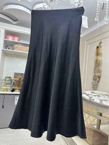 Продается атласная юбка 1000с новая at lalafo.kg Продается атласная юбка 1000с новая