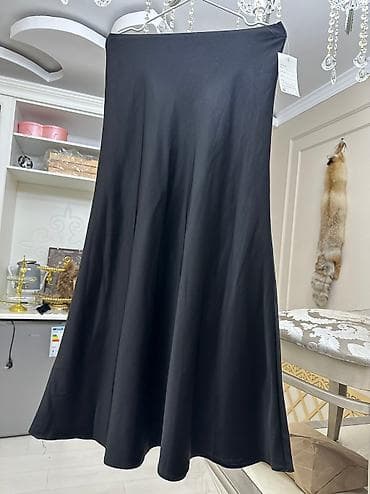 s: Продается атласная юбка 1000с новая — 1