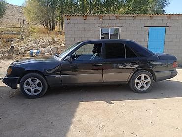 машина мерс с: Mercedes-Benz W124: 1991 г., Седан — 2