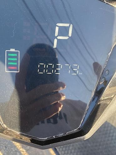 скутора: Электроскутер (черный) Масло - Электрический привод, бесшумное — 3