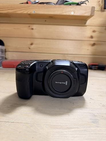 eos 1100d: Кинокамера Blackmagic Design Pocket Cinema Camera 4K (BMPCC 4K) — 1