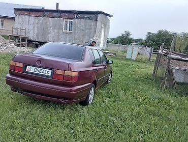 Volkswagen Vento: 1995 г., 1.8 л, Механика, Бензин, Седан — 2