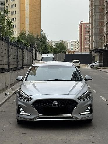 Hyundai Sonata: 2018 г., 2 л, Автомат, Газ, Седан