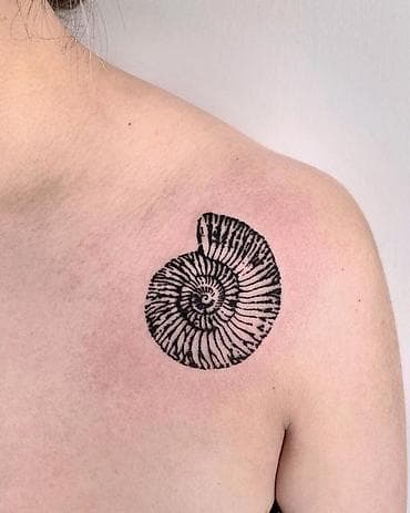 Тату, пирсинг: Черно-белые татуировки | Консультация, С выездом на дом — 1