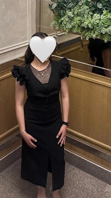 tech flis: Вечернее платье, Классическое, Длинная модель, С рукавами, Стразы, S, M — 1