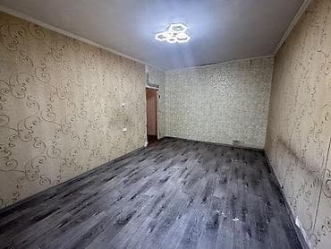 5: 1 комната, 34 м², ТЦ Весна 105 серия, 1 этаж, Старый ремонт — 2