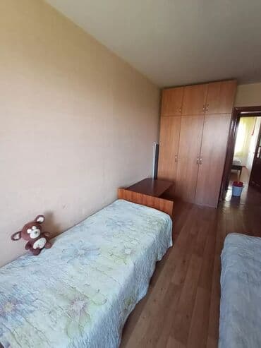 квартира рядом снять: 3 комнаты, 58 м², 104 серия, 5 этаж, Старый ремонт — 2