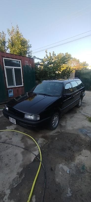 Volkswagen Passat Variant: 1991 г., 1.8 л, Механика, Бензин, Универсал at lalafo.kg Volkswagen Passat Variant: 1991 г., 1.8 л, Механика, Бензин, Универсал