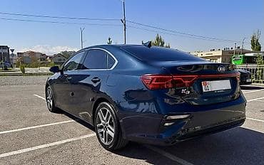 Продажа авто: Kia K3: 2019 г., 1.6 л, Вариатор, Бензин, Седан — 3