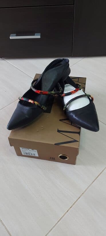 фирменная обувь из италии: Туфли, 39.5, BELLOTA, Б/у, цвет - Черный, Бесплатная доставка — 1