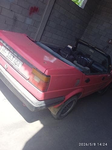 Унаа сатуу: Volkswagen Golf: 1988 г., Кол менен иштөөчү, Бензин, Кабриолет — 1