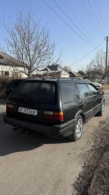 Volkswagen Passat: 1992 г., 2 л, Механика, Бензин, Универсал