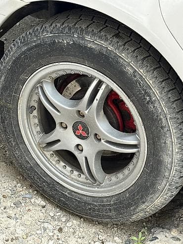 4 7: Mitsubishi Galant: 1994 г., Бензин, Седан — 8