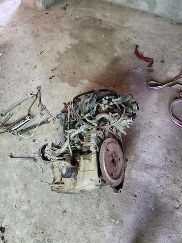 Детали двигателя и моторы в сборе: Бензиновый мотор Honda 1.5 л, Б/у — 4