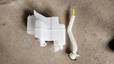 Приус 2016 бачок омывателя лобового новый