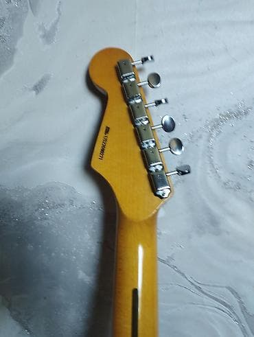 мин булак: Fender Stratocaster,(реплика) Классическая электро-гитара формата — 2
