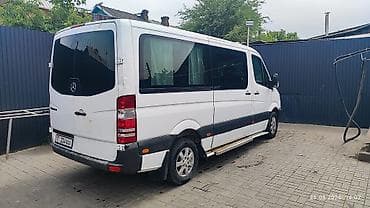 4 7: Mercedes-Benz Спринтер: 2010 г., Бус — 2