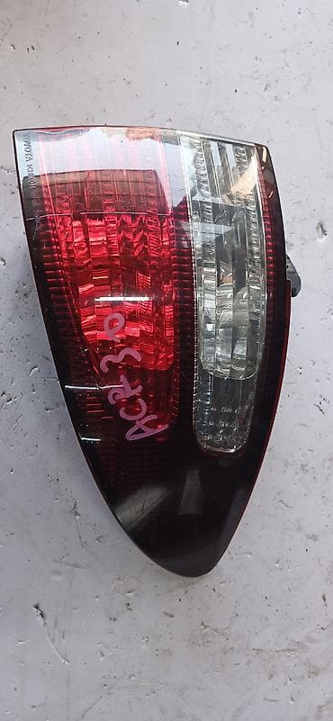 previa: Фонарь задний правый для Toyota Estima (ACR30/MCU30), 2000–2006 - — 3