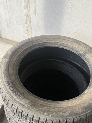 Водный транспорт: Шины 285 / 50 / R 20, Зима, Б/у, Комплект, Легковые — 2