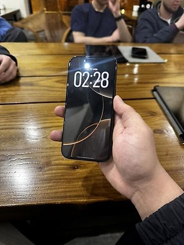 копии айфона: IPhone 16 Pro, 256 ГБ, Black Titanium, Зарядное устройство, Защитное стекло, Чехол, 96 % — 1