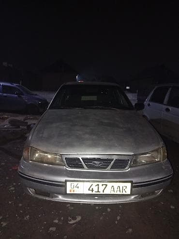 полики для авто: Серебристый пятидверный хэтчбек. Кузов: - 5 дверей, тонированное — 8