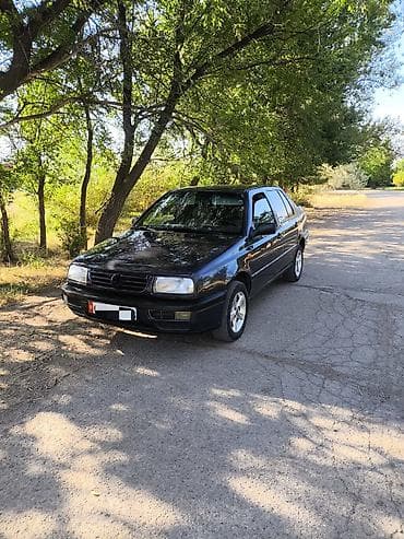 210 cdi: Volkswagen Vento: 1995 г., 1.8 л, Механика, Бензин, Седан — 1