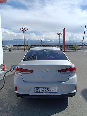 Hyundai Sonata: 2018 г., 2 л, Автомат, Бензин, Седан — 4